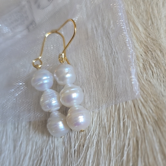 Freshwater Pearl Earrings - Picture 6 of 6